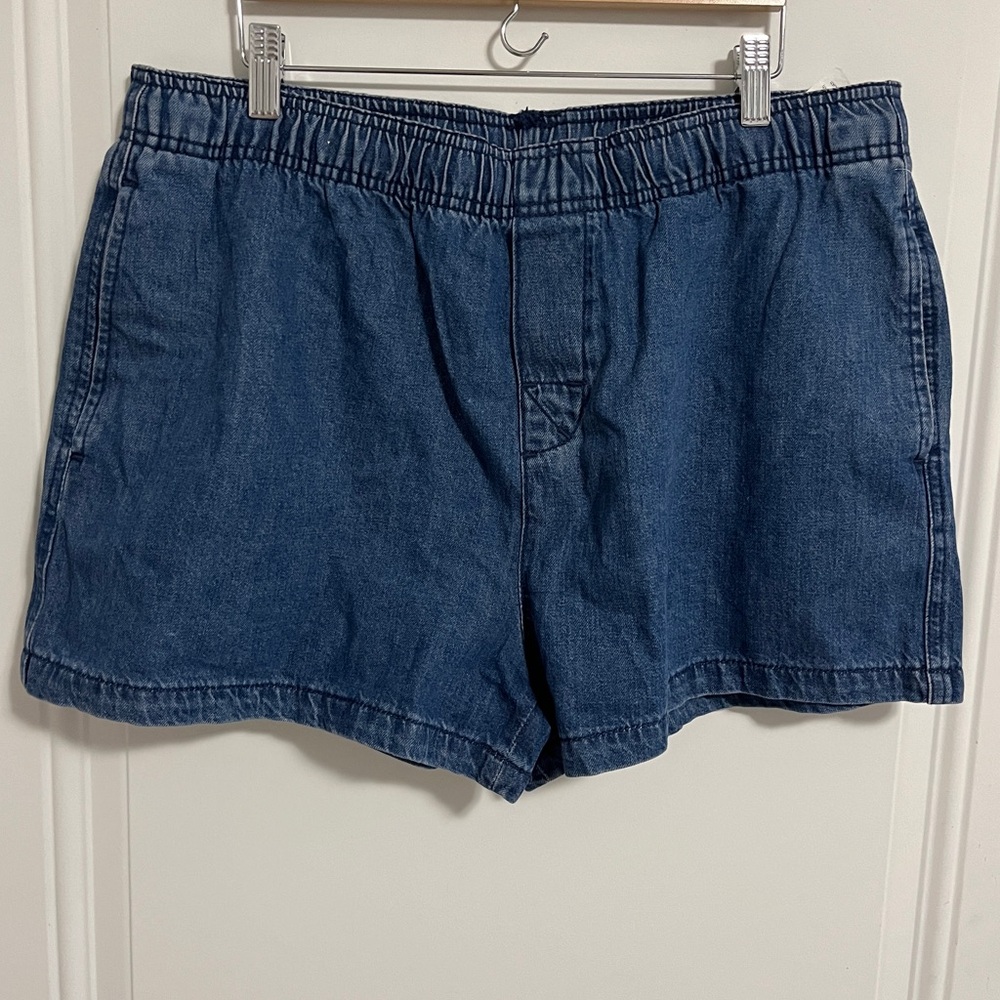 NWT - Zara Women’s Denim Relaxed Jogger Short - Size L